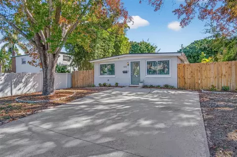 620 50th Ave N, Saint Petersburg, FL 33703