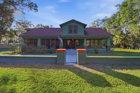 754 NE 2nd Ave, Crystal River, FL 34428