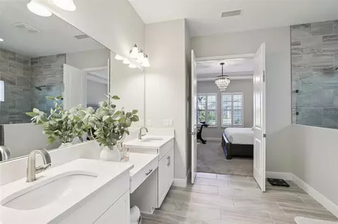 Bath - 11263 Rustic Timber Loop, San Antonio, FL 33576 photo 6 of 7