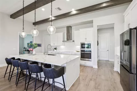 Kitchen - 11263 Rustic Timber Loop, San Antonio, FL 33576 photo 7 of 10