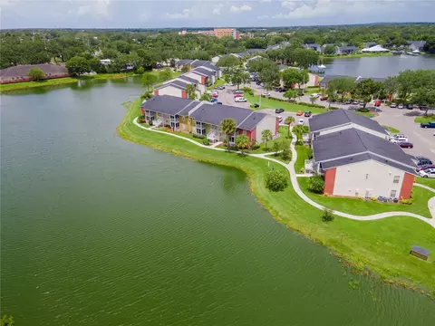 209 Lake Brook Cir #102, Brandon, FL 33511