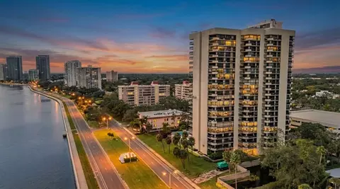 2413 Bayshore Blvd #1004, Tampa, FL 33629