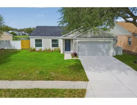 4675 56th Dr E, Bradenton, FL 34203