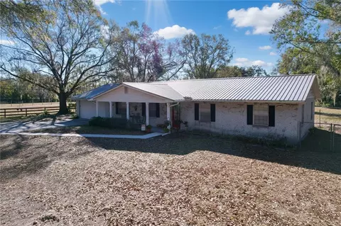 1303 E Trapnell Rd, Plant City, FL 33566