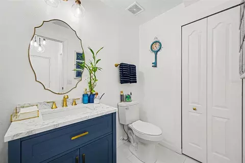 Bath - 3565 Clay Brick Rd, Harmony, FL 34773 photo 4 of 4