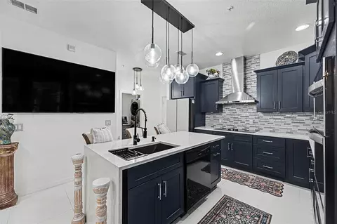 Kitchen - 3565 Clay Brick Rd, Harmony, FL 34773 photo 3 of 4