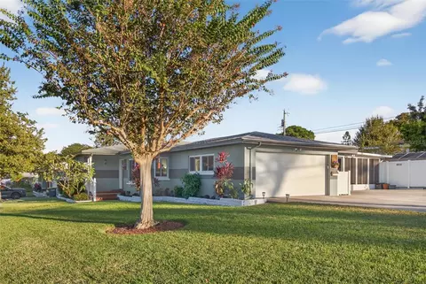 1241 S Lake Dr, Clearwater, FL 33756