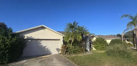 7922 Apple Blossom Dr, Lakeland, FL 33810