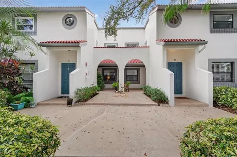 484 Santa Cruz Pl NE #G, Saint Petersburg, FL 33703