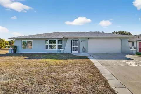 1052 Sheehan Blvd, Port Charlotte, FL 33952