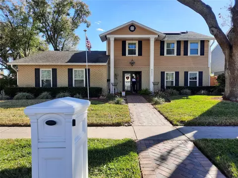 8602 Leighton Dr, Tampa, FL 33614