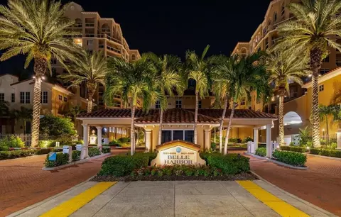 525 Mandalay Ave #11, Clearwater Beach, FL 33767