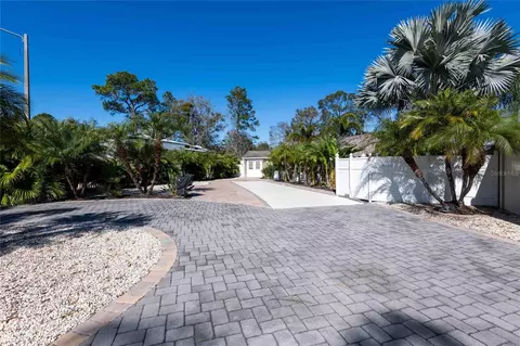 20300 Leonard Rd #39, Lutz, FL 33558