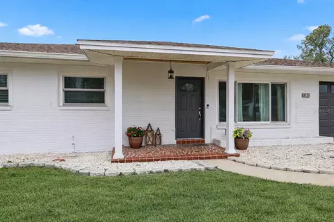 812 W 124th Ave, Tampa, FL 33612