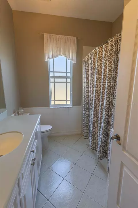 Bath - 13717 Canterfield Dr, Riverview, FL 33579 photo 6 of 6