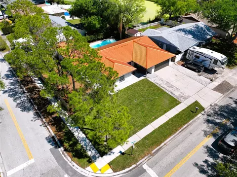 12931 82nd Ave N, Seminole, FL 33776