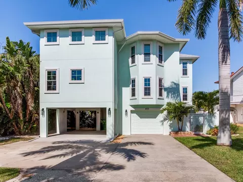 410 140th Ave E, Madeira Beach, FL 33708