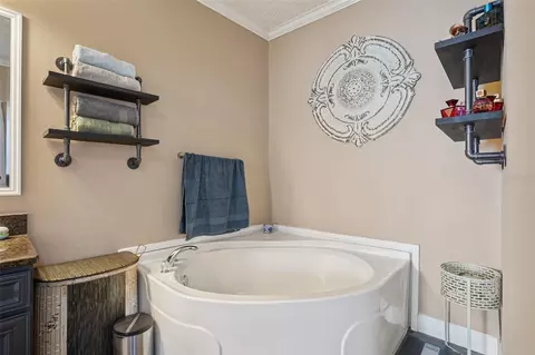 Bath - 7459 SW 5th Ave, Ocala, FL 34476 photo 3 of 4