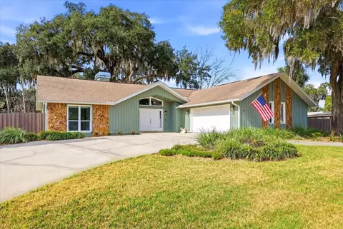 204 SE 2nd Ave, Crystal River, FL 34429