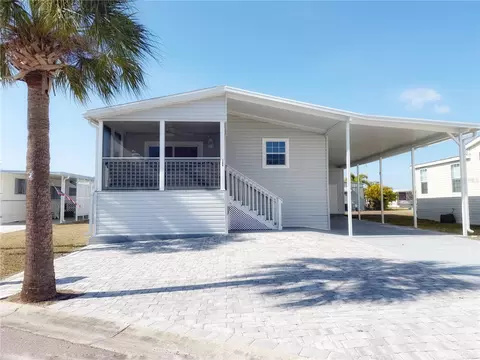 124 E Saint Annes Cir, Apollo Beach, FL 33572