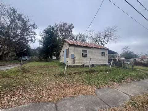37420 Tait Ave, Dade City, FL 33523