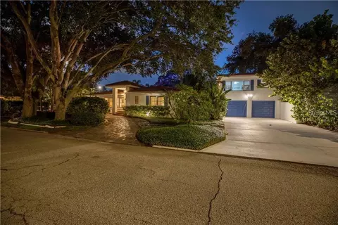 2200 2nd St N, Saint Petersburg, FL 33704