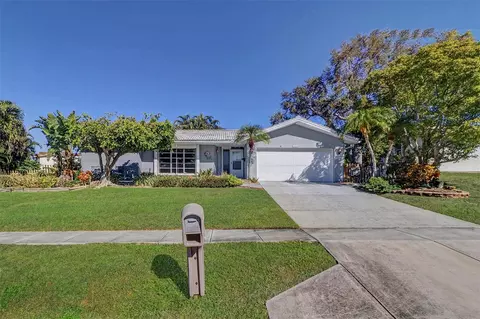 11845 66th Ave, Seminole, FL 33772