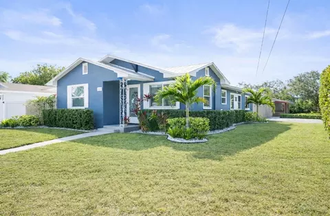 148 Highland Ave, Dunedin, FL 34698