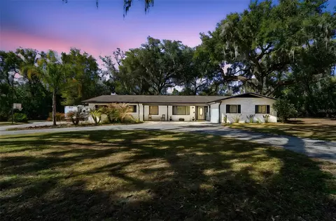 13550 11th St, Dade City, FL 33525