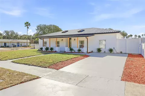 6529 S West Shore Cir, Tampa, FL 33616