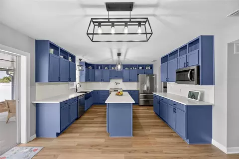 Kitchen - 13531 Mango Bay Dr, Riverview, FL 33579 photo 6 of 7
