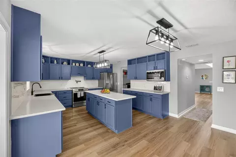 Kitchen - 13531 Mango Bay Dr, Riverview, FL 33579 photo 5 of 7