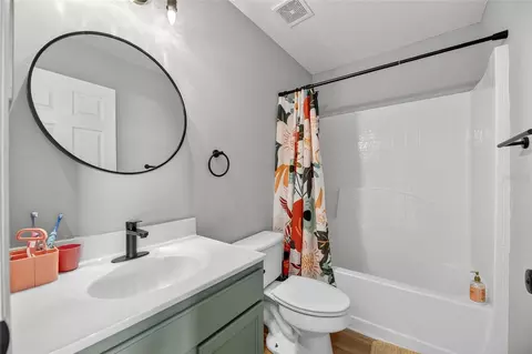 Bath - 13531 Mango Bay Dr, Riverview, FL 33579 photo 7 of 9