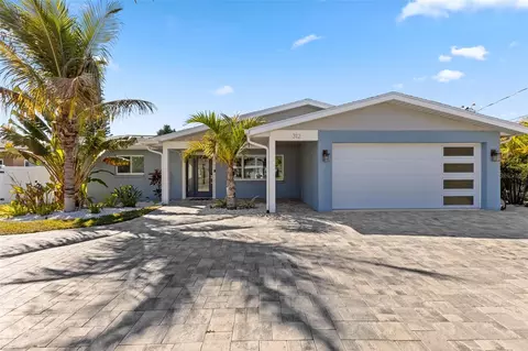 312 Westwinds Dr, Palm Harbor, FL 34683