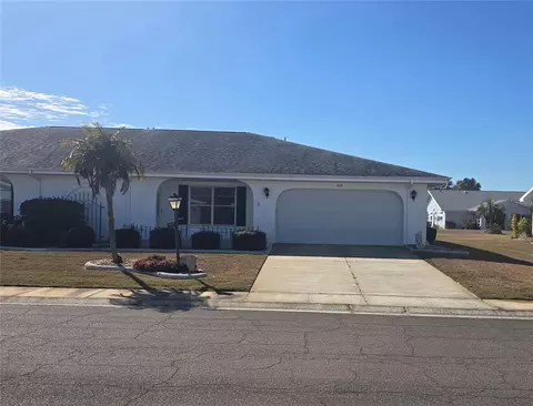 1616 Bentwood Dr, Sun City Center, FL 33573