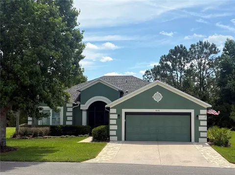 10118 Cleghorn Dr, San Antonio, FL 33576