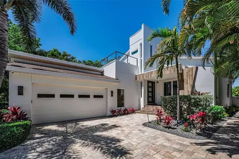 1710 Brightwaters Blvd NE, Saint Petersburg, FL 33704