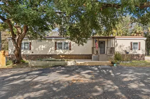 193 Gladys Ave, Inglis, FL 34449