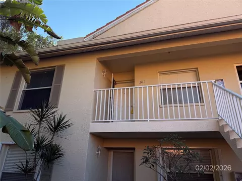 273 Robin Hood Cir #9, Naples, FL 34104