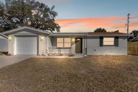 7605 Fox Hollow Dr, Port Richey, FL 34668