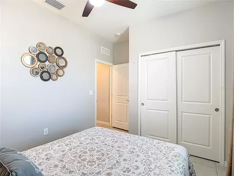 Bedroom - 9526 Clarkwild Pl, Seffner, FL 33584 photo 8 of 10
