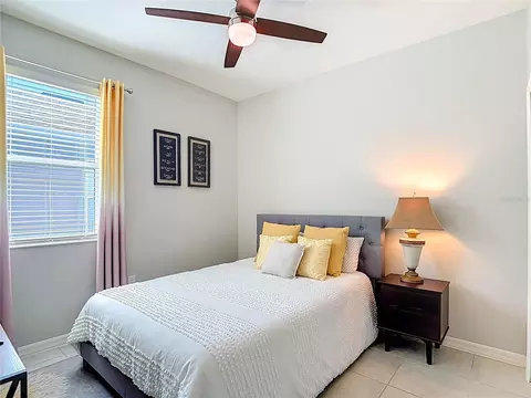 Bedroom - 9526 Clarkwild Pl, Seffner, FL 33584 photo 4 of 10
