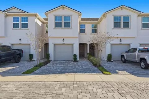 2322 Summerlit St, Lutz, FL 33558