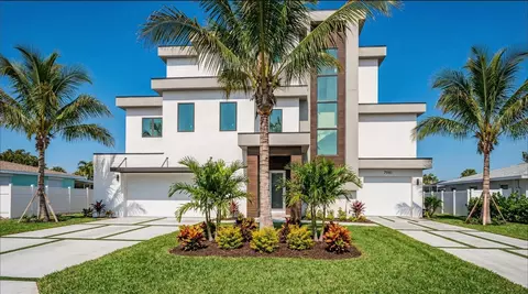 7981 2nd Ave S, Saint Petersburg, FL 33707