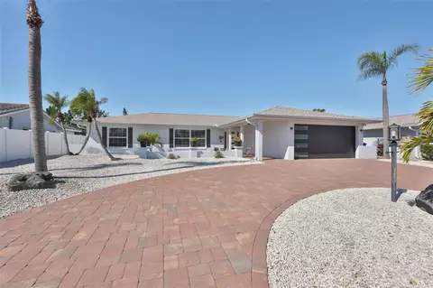6518 Senegal Palm Way, Apollo Beach, FL 33572