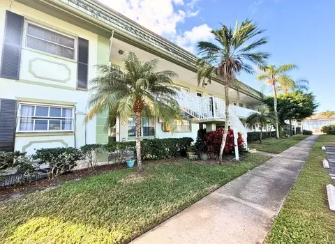 1433 S Belcher Rd #B2, Clearwater, FL 33764