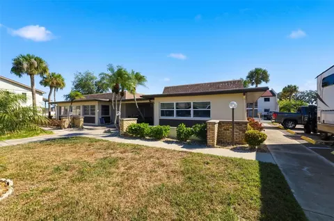 5153 Turquoise Ln #102, New Port Richey, FL 34652