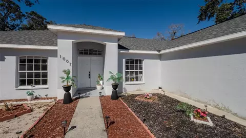 1007 Tryon Cir, Spring Hill, FL 34606 photo 5