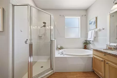 Bath - 13603 Sigler St, Riverview, FL 33579 photo 4 of 7