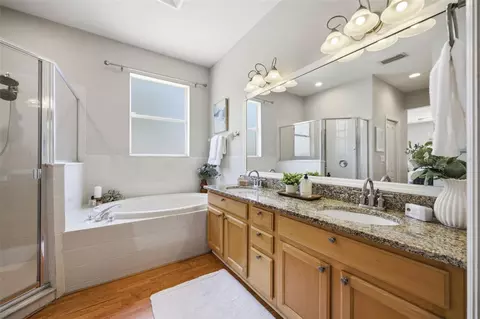 Bath - 13603 Sigler St, Riverview, FL 33579 photo 5 of 7